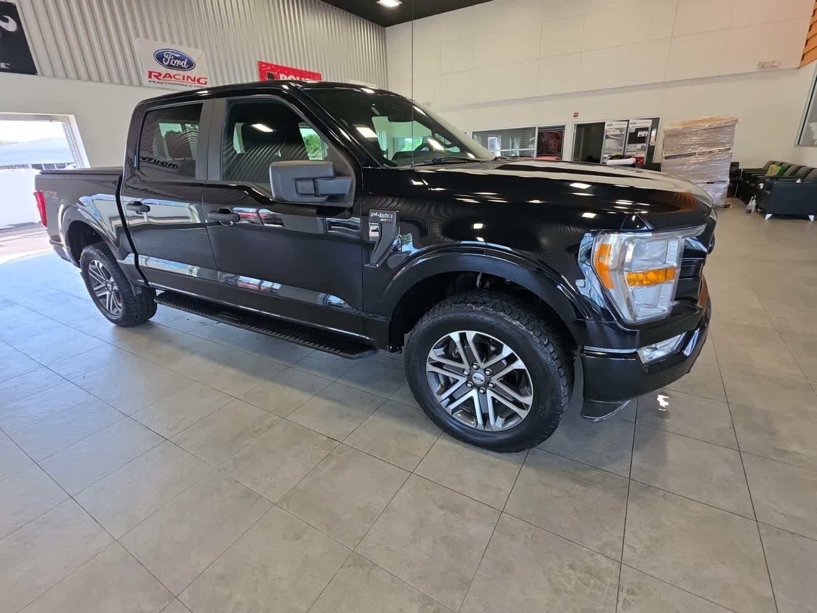 Certified 2021 Ford F150 XL w/ STX Appearance Package AWD/4WD image 8