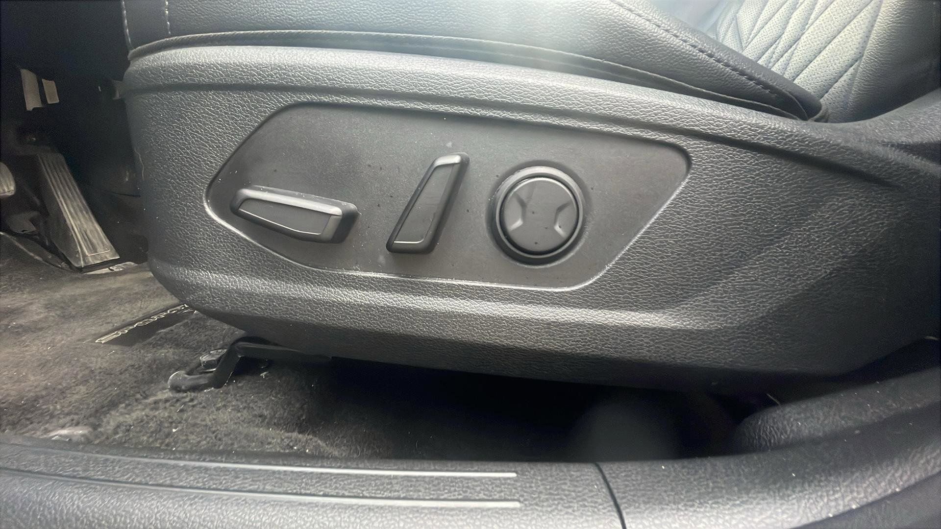 Used 2025 Kia Sportage X-Line w/ Premium Package AWD/4WD image 26