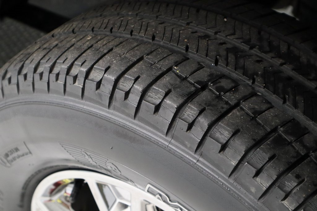 Certified 2021 Ford F150 XLT w/ Equipment Group 302A High image 21