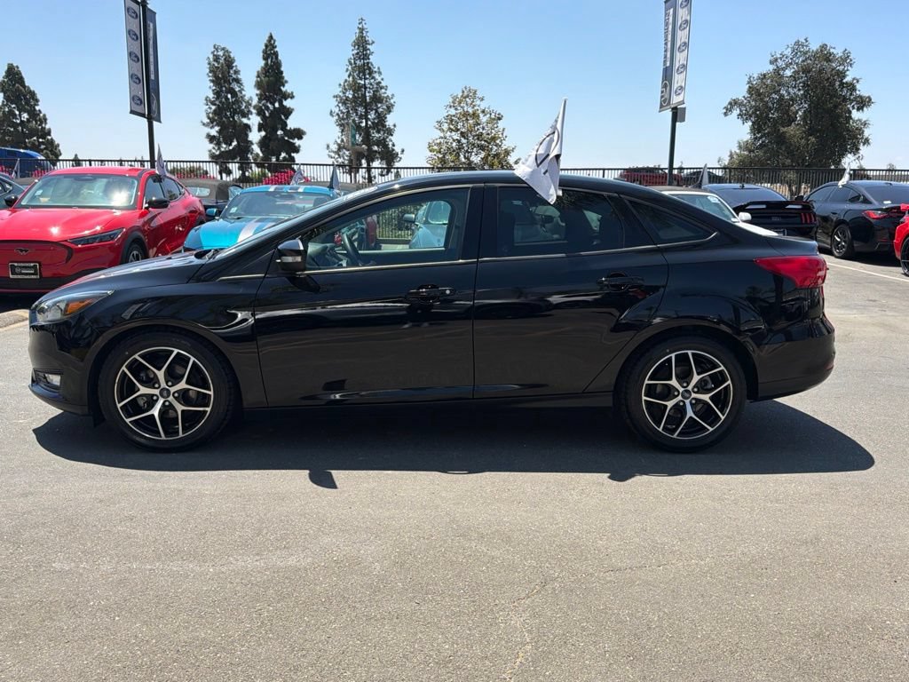 Certified 2017 Ford Focus SEL FWD image 6