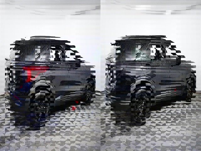 Certified 2023 Ford Explorer ST w/ Technology Package image 5