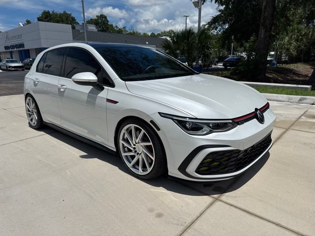 Used 2022 Volkswagen GTI SE FWD image 2