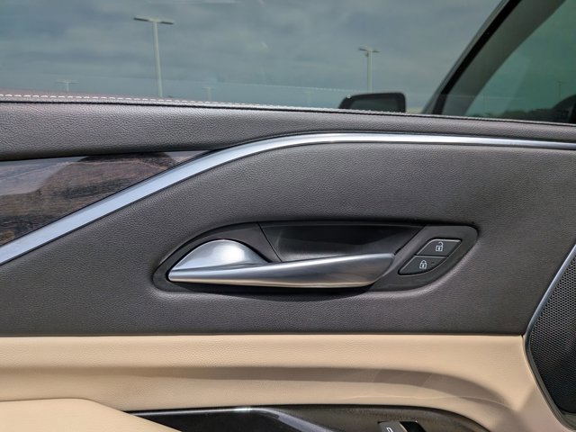 Used 2023 Cadillac Escalade ESV Premium Luxury image 27