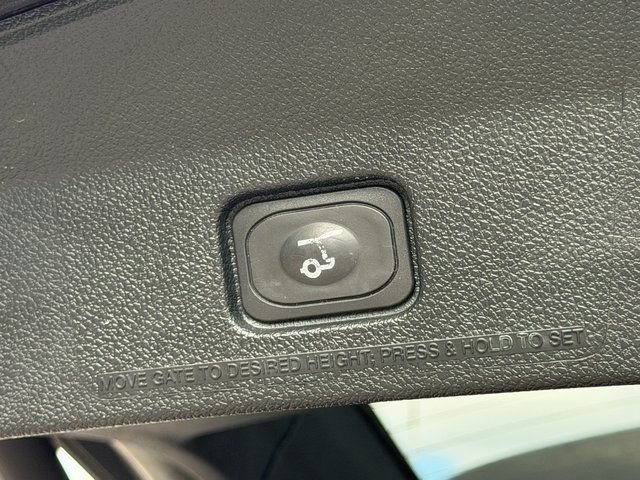 Certified 2018 Ford Explorer Platinum AWD/4WD image 39