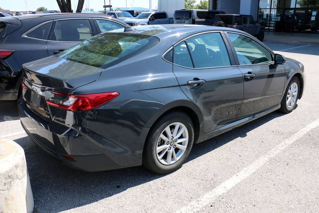 Used 2025 Toyota Camry LE FWD image 7