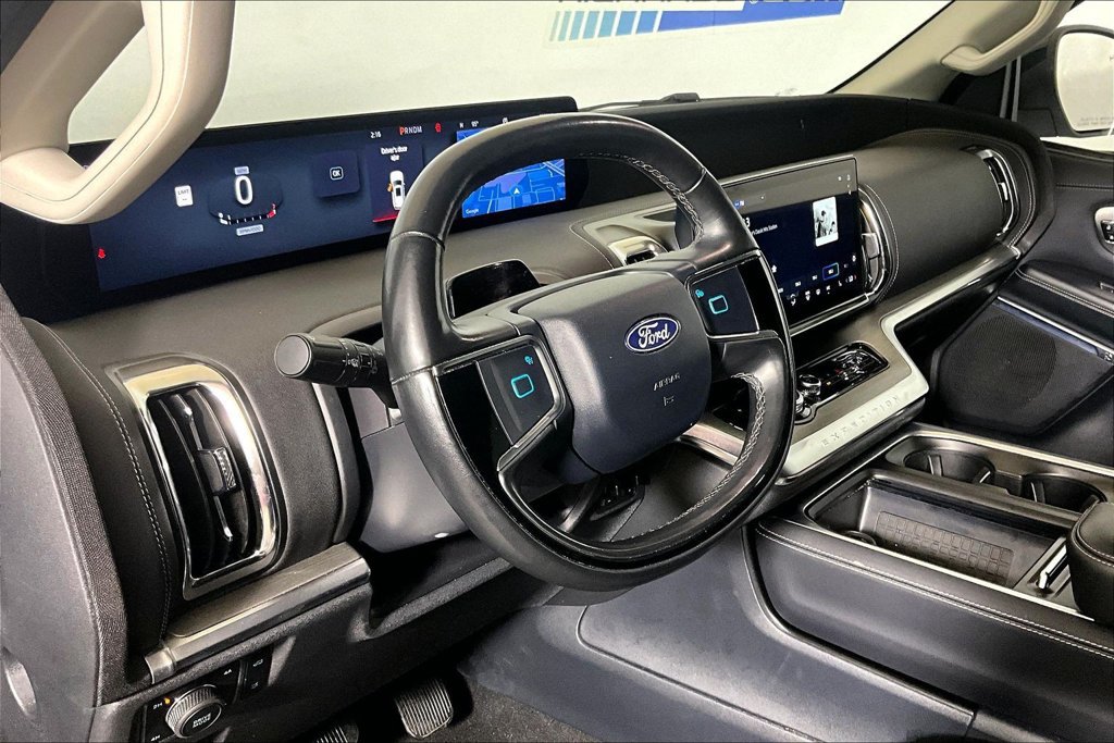 Certified 2025 Ford Expedition Max Platinum AWD/4WD image 10