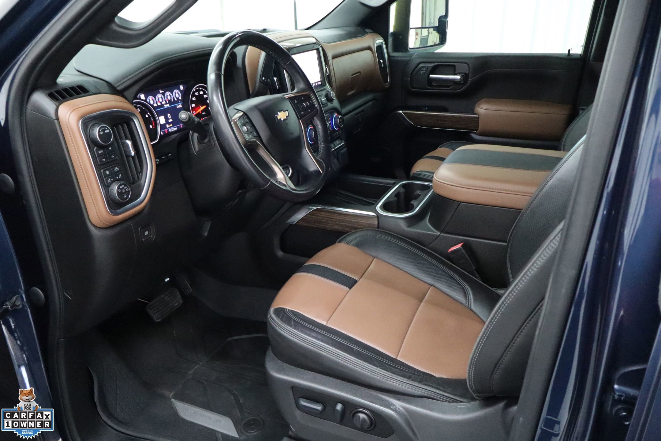 Used 2023 Chevrolet Silverado 3500 High Country image 26