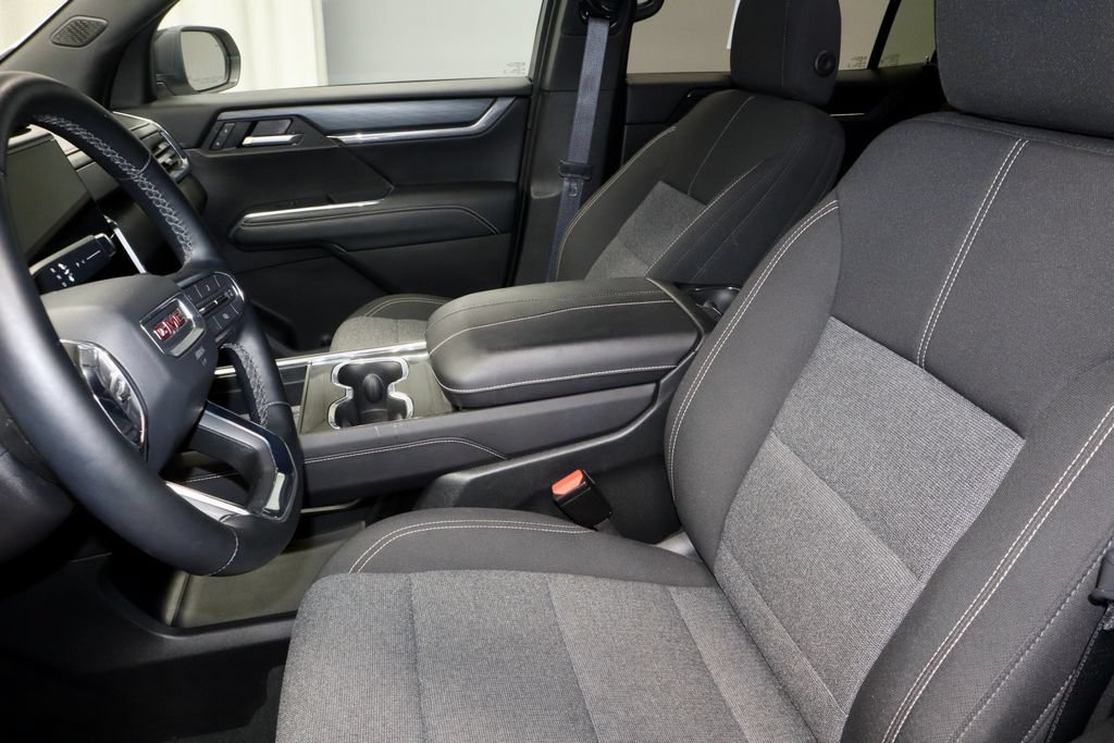 Used 2025 GMC Acadia Elevation AWD/4WD image 25