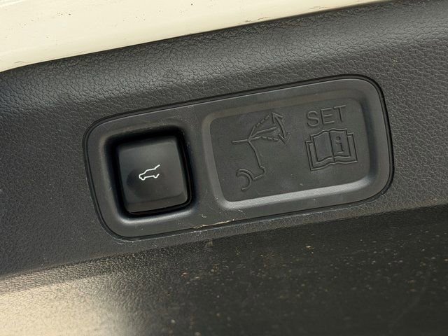 Certified 2024 Ford Expedition Max XLT image 39