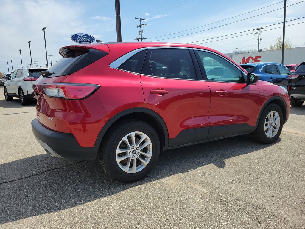 Certified 2022 Ford Escape SE w/ Convenience Package AWD/4WD image 4