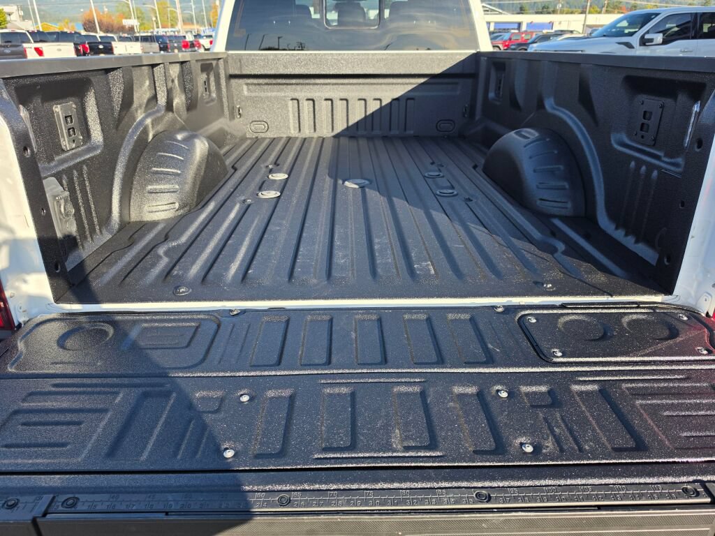 Certified 2025 Ford F450 Platinum w/ FX4 Off-Road Package AWD/4WD image 10