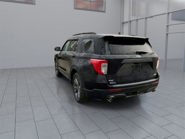 Certified 2023 Ford Explorer XLT w/ Equipment Group 202A image 5