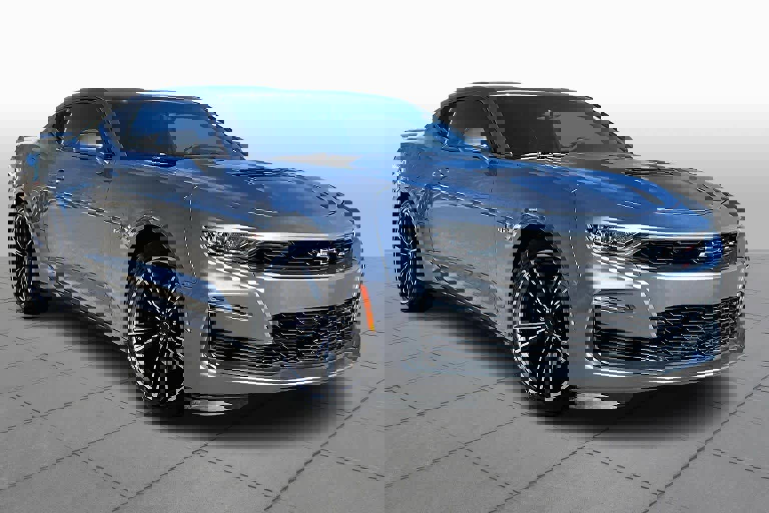 Used 2021 Chevrolet Camaro SS image 3