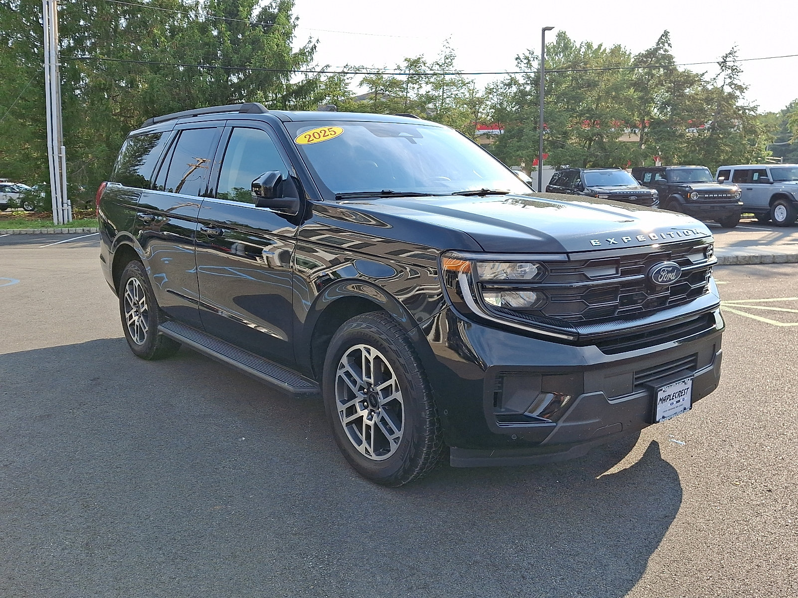 Certified 2025 Ford Expedition Active AWD/4WD image 3