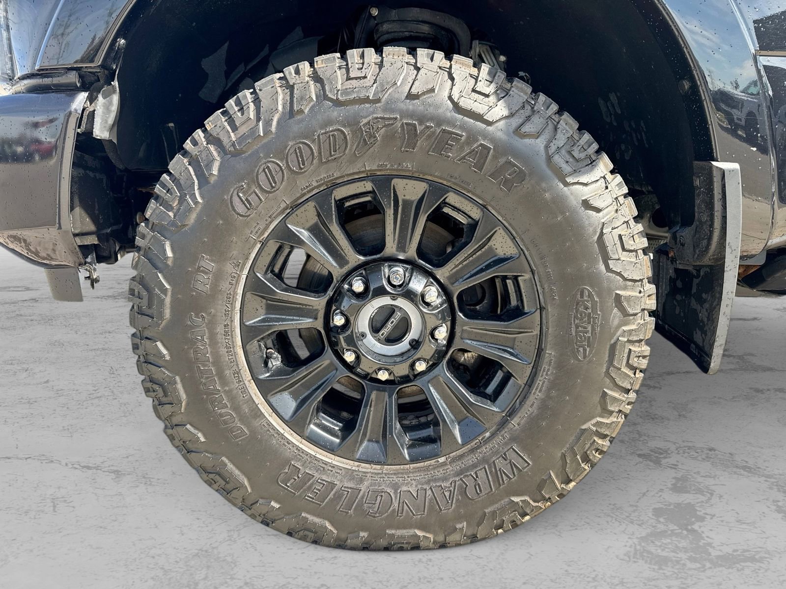 Certified 2022 Ford F250 Lariat w/ Tremor Off-Road Package AWD/4WD image 17