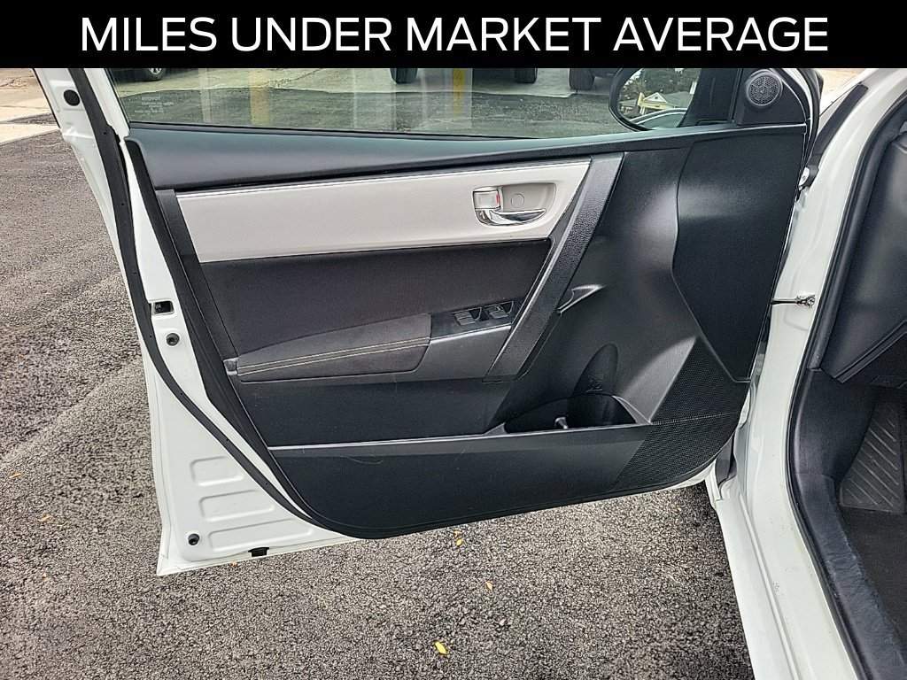Used 2019 Toyota Corolla LE FWD image 19