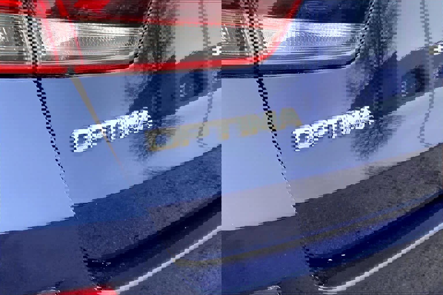 Used 2019 Kia Optima S w/ S Panoramic Sunroof Package image 11