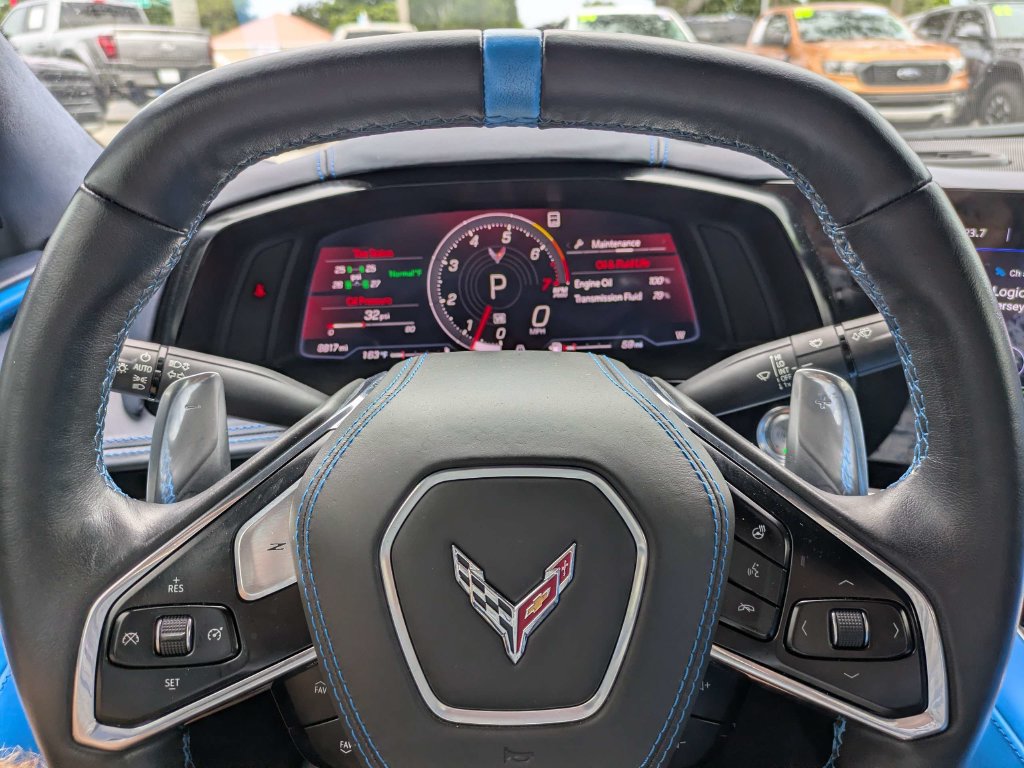 Used 2021 Chevrolet Corvette Stingray Premium Conv w/ Z51 Performance Package RWD image 26