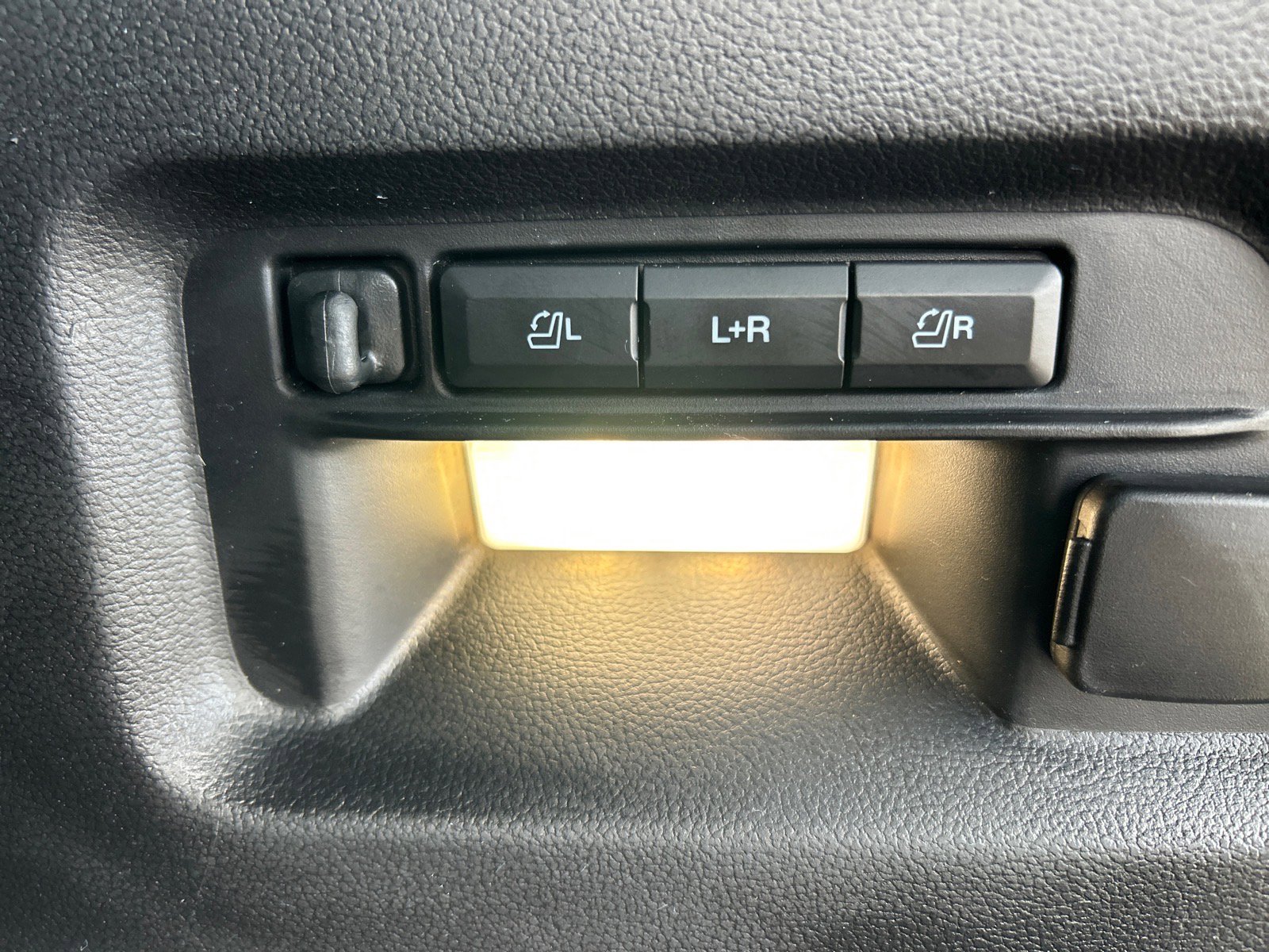 Certified 2023 Ford Explorer ST w/ Equipment Group 401A image 15