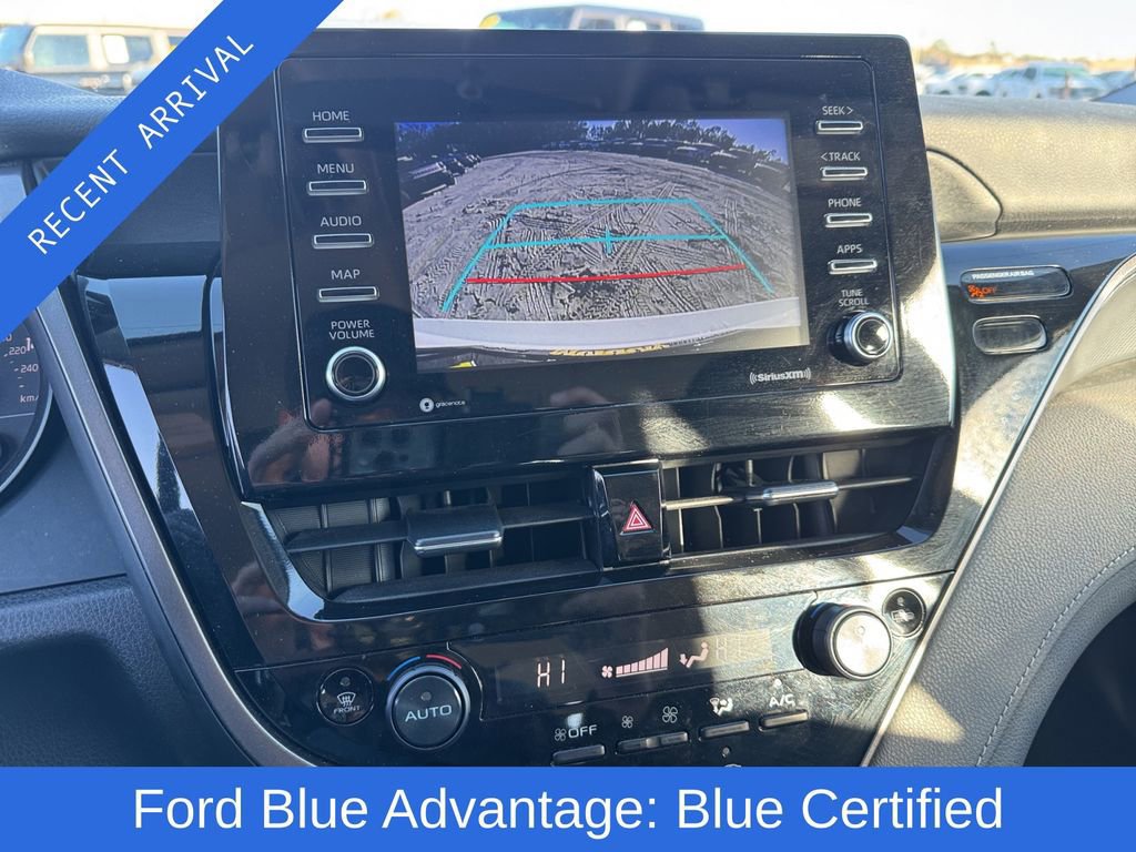 Used 2024 Toyota Camry SE image 32