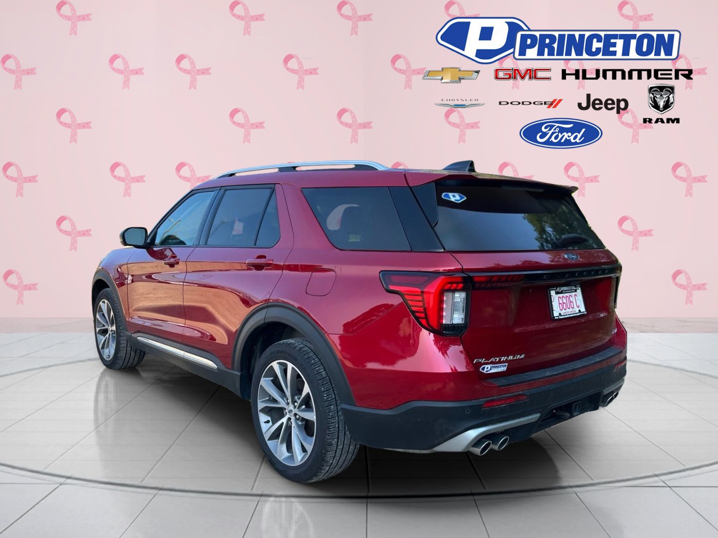 Certified 2025 Ford Explorer Platinum w/ Ultimate Package AWD/4WD image 5