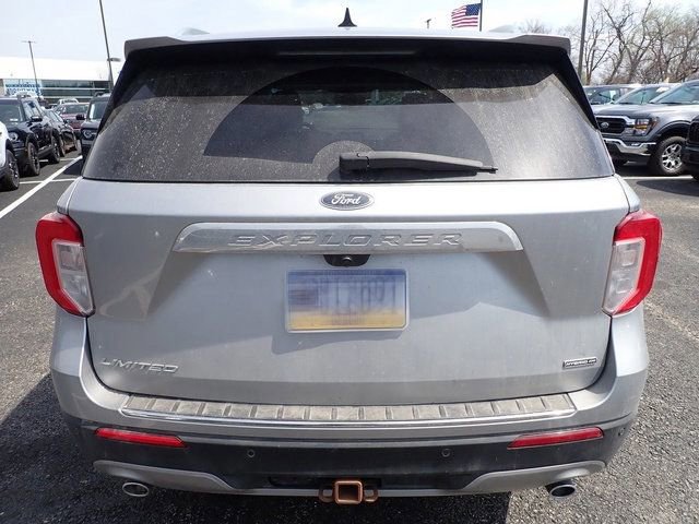 Certified 2021 Ford Explorer Limited w/ Hybrid Equipment Group 310A AWD/4WD image 3