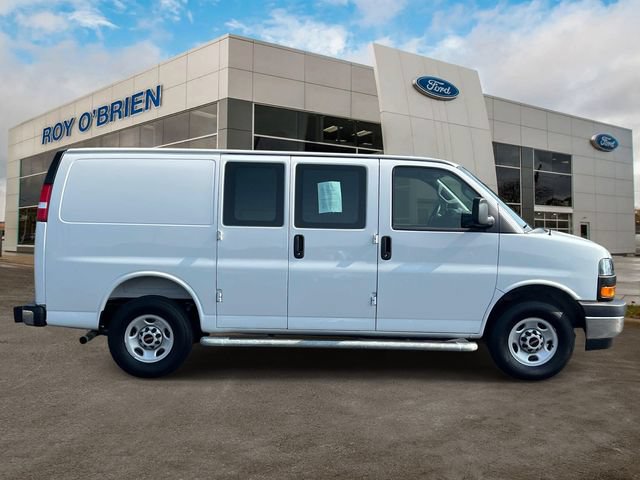 Used 2025 GMC Savana 2500 w/ Driver Convenience Package RWD image 6