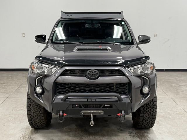 Used 2018 Toyota 4Runner TRD Off-Road Premium AWD/4WD image 4