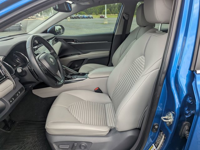 Used 2019 Toyota Camry SE w/ Audio Package FWD image 15