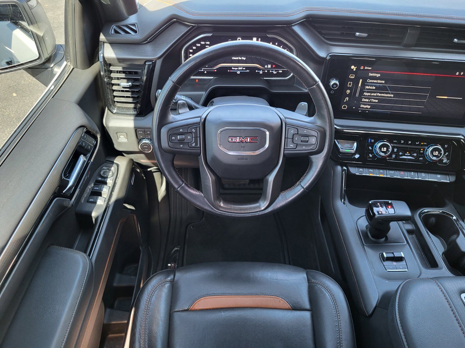 Used 2022 GMC Sierra 1500 AT4 w/ AT4 Premium Package image 15