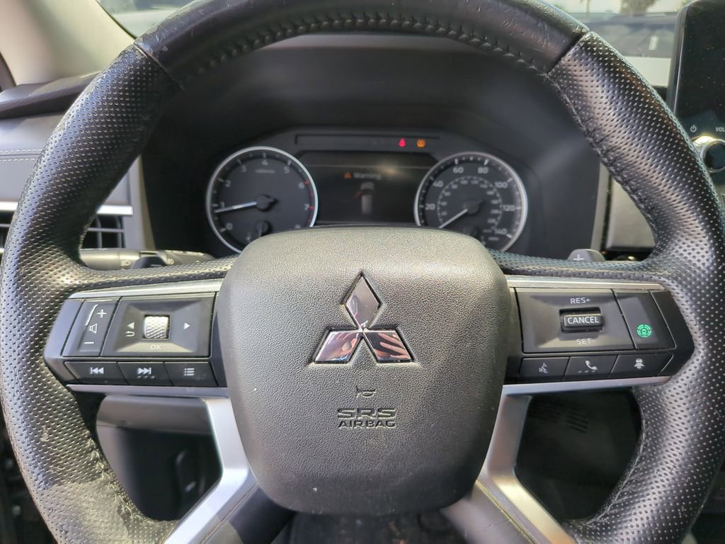 Used 2022 Mitsubishi Outlander SEL Black Edition FWD image 25