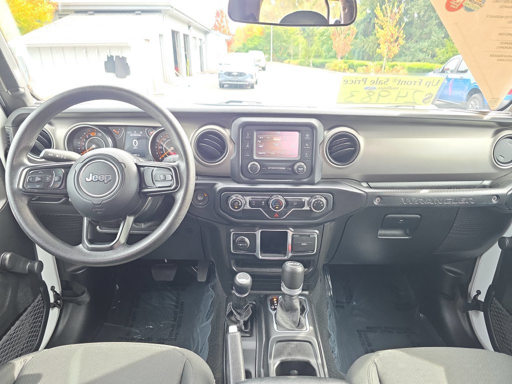 Used 2020 Jeep Wrangler Sport AWD/4WD image 6