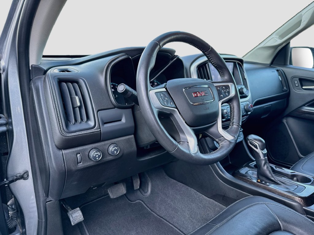 Used 2022 GMC Canyon Elevation w/ Elevation Premium Package AWD/4WD image 9