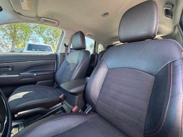 Used 2025 Mitsubishi Outlander Sport SE AWD/4WD image 11