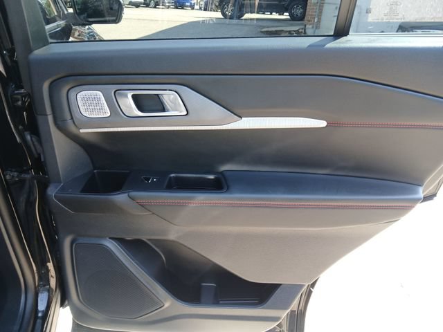 Certified 2025 Ford Explorer ST w/ Sun And Sound Package AWD/4WD image 40