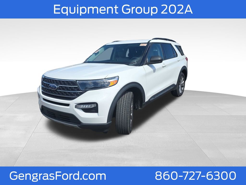 Certified 2022 Ford Explorer XLT w/ Equipment Group 202A image 2