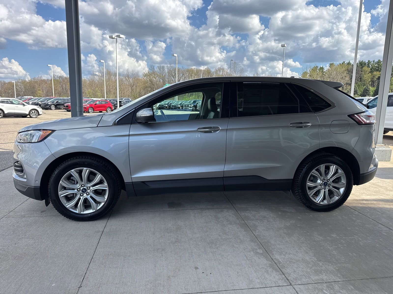 Certified 2021 Ford Edge Titanium w/ Equipment Group 301A AWD/4WD image 7