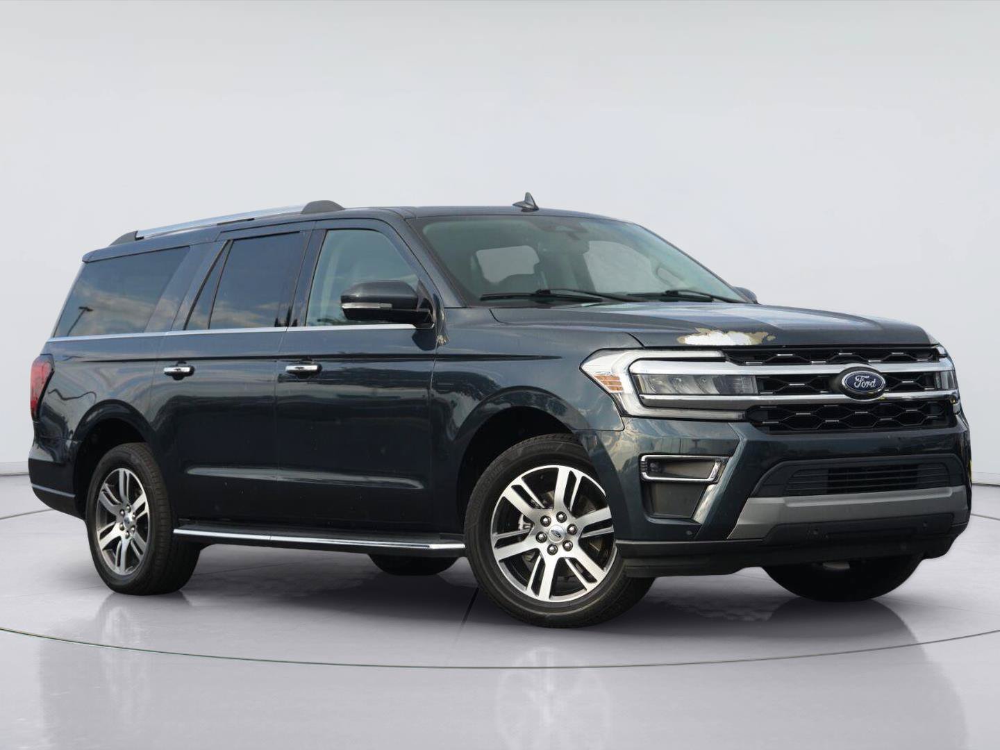 Certified 2022 Ford Expedition Max Limited RWD image 2