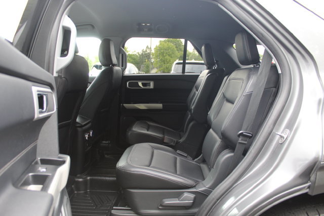 Certified 2021 Ford Explorer XLT w/ Equipment Group 202A AWD/4WD image 29