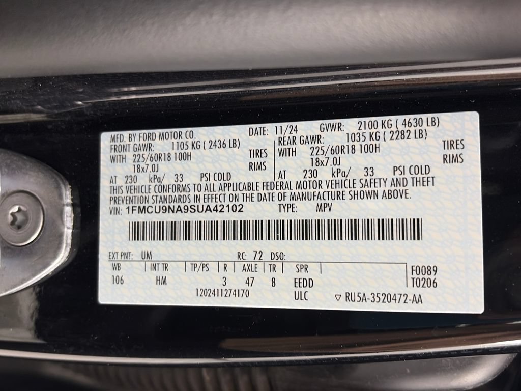 Certified 2025 Ford Escape ST-Line Select AWD/4WD image 9