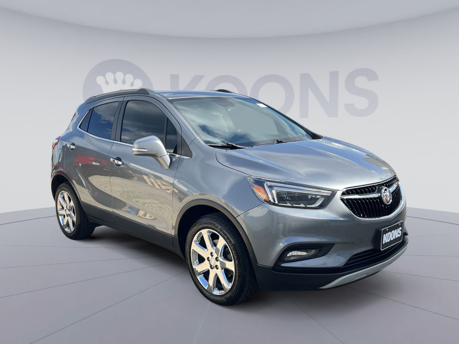 Used 2019 Buick Encore Essence w/ Experience Buick Package AWD/4WD image 2