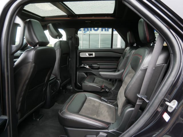 Certified 2022 Ford Explorer ST-Line w/ Class IV Trailer Tow Package AWD/4WD image 19