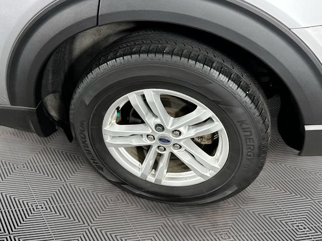 Certified 2024 Ford Explorer XLT w/ Equipment Group 202A AWD/4WD image 35