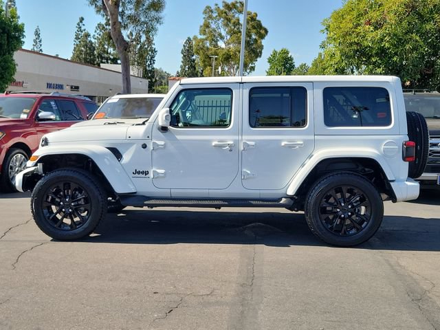 Used 2023 Jeep Wrangler Unlimited Sahara AWD/4WD image 26