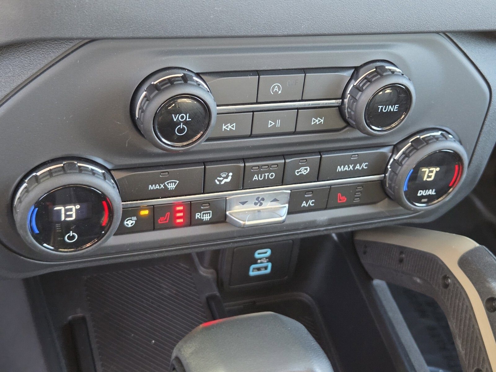 Certified 2025 Ford Bronco Badlands image 22