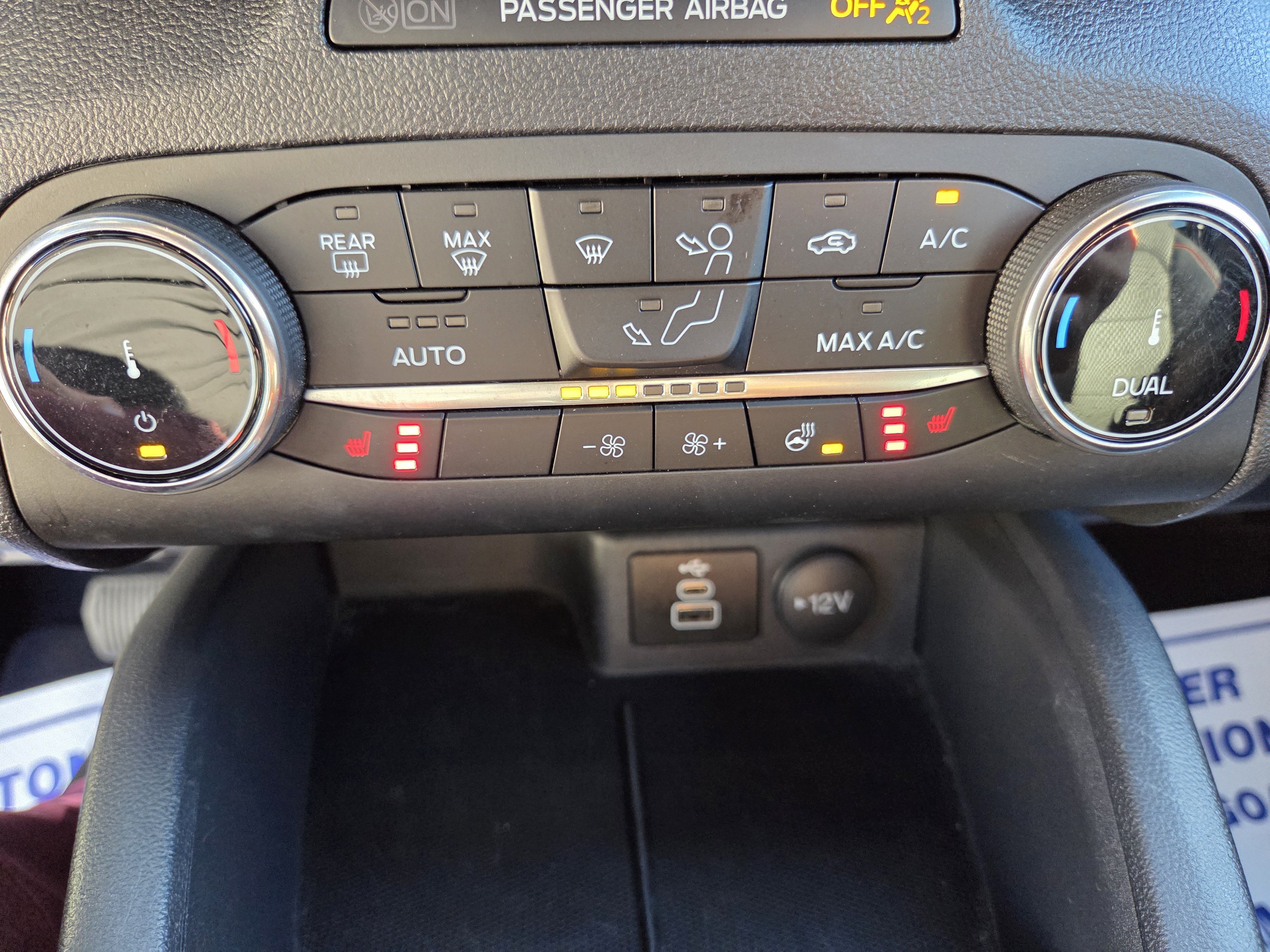 Certified 2025 Ford Escape ST-Line Select AWD/4WD image 22