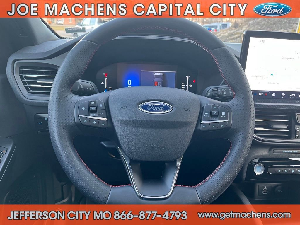 Certified 2024 Ford Escape ST-Line w/ Tech Pack #1 image 17
