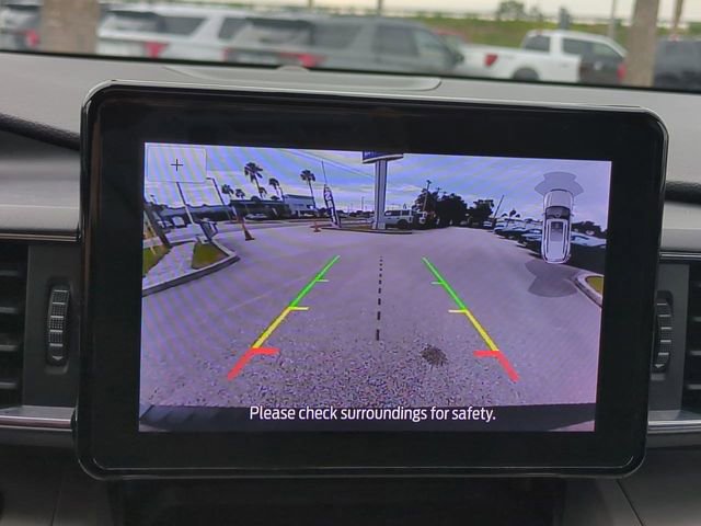 Certified 2023 Ford Explorer XLT w/ Equipment Group 202A RWD image 21