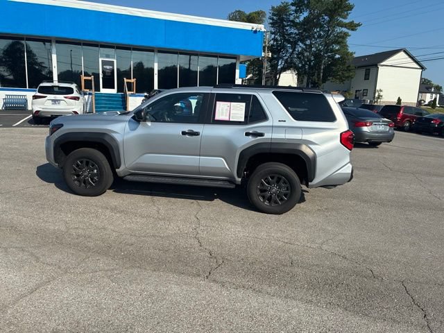 Used 2025 Toyota 4Runner SR5 AWD/4WD image 20