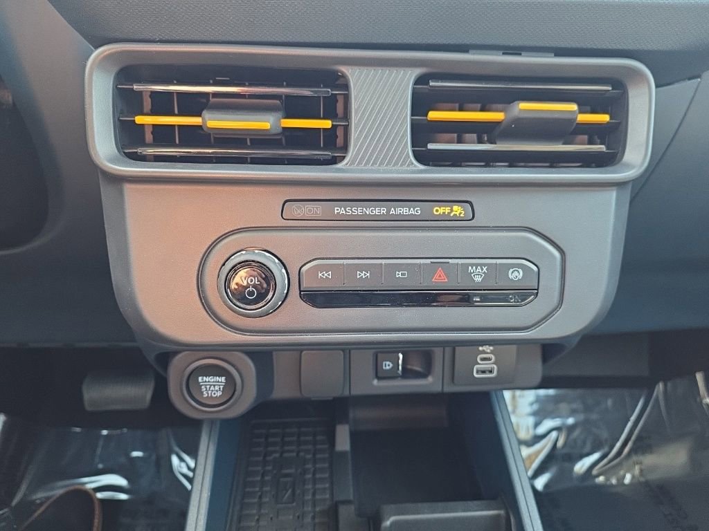 Certified 2025 Ford Maverick Tremor image 22